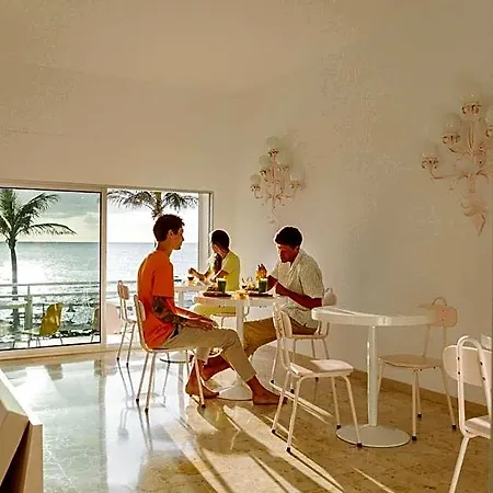 Punta Paradiso Bed and Breakfast 4*