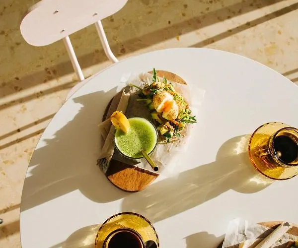 Couette-café Punta Paradiso 4*